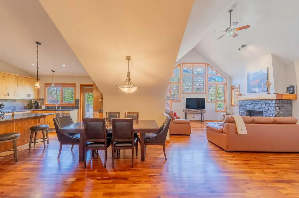 801 Benchlands Trail Canmore AB T1W 0B6