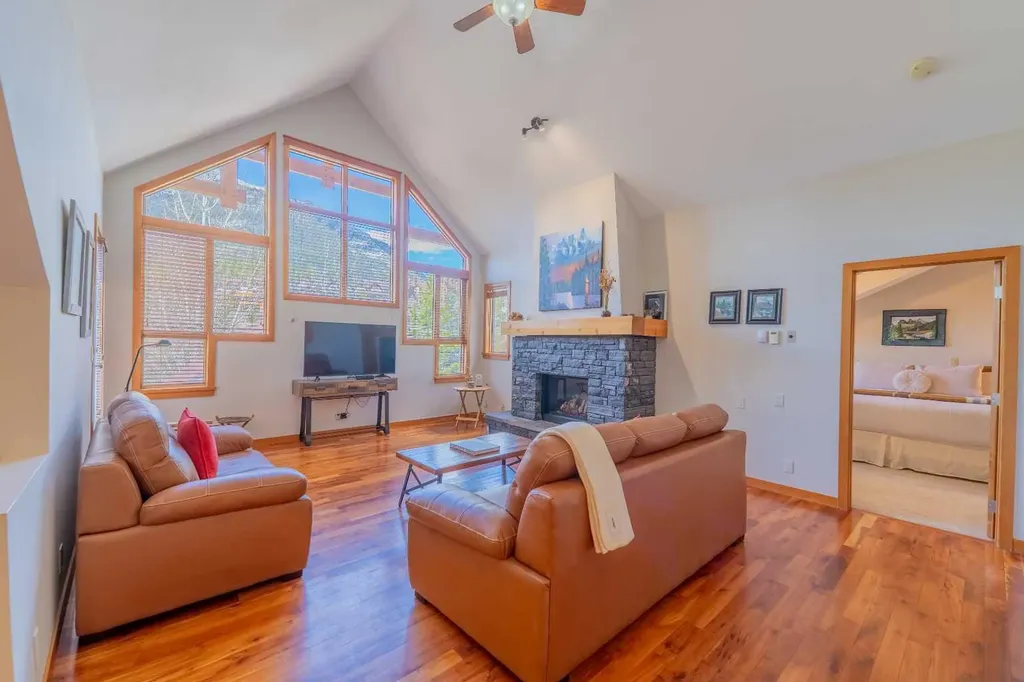 801 Benchlands Trail Canmore AB T1W 0B6