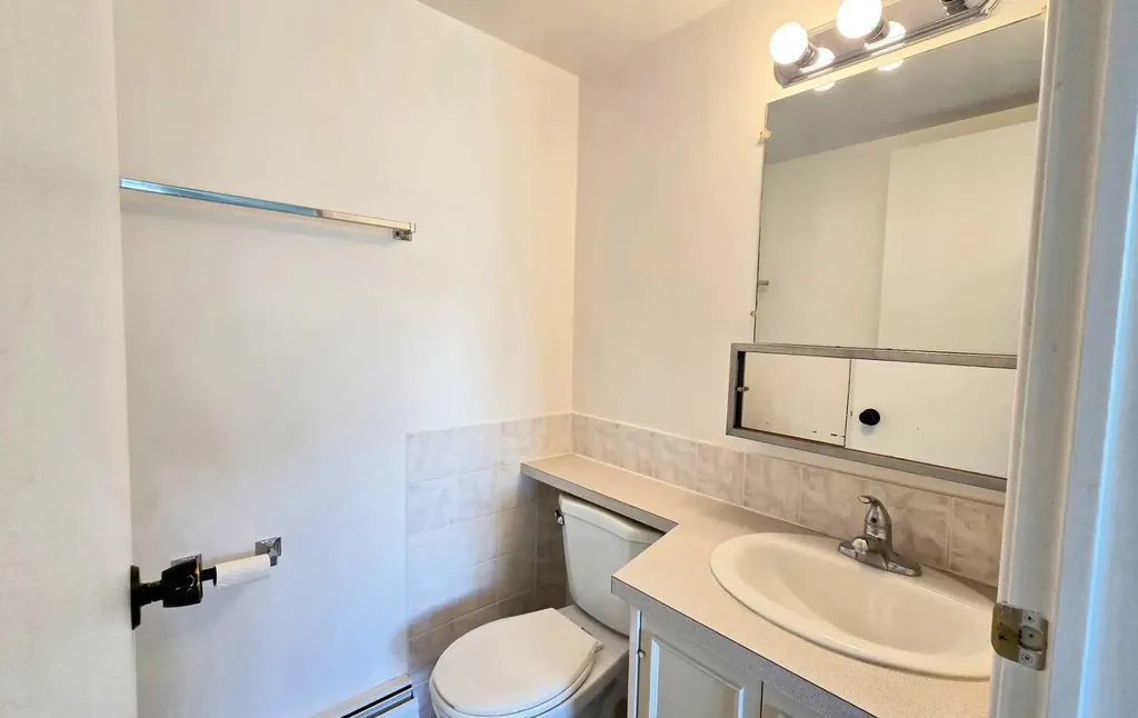 315 Heritage Drive SE Calgary AB T2H 1N2
