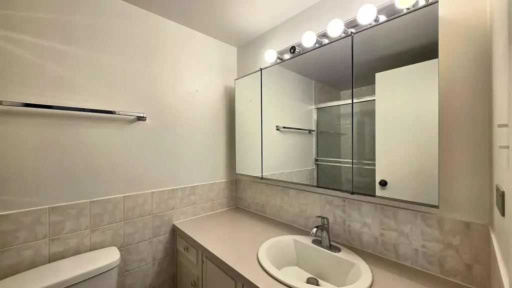 315 Heritage Drive SE Calgary AB T2H 1N2