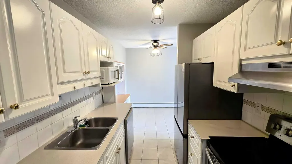 315 Heritage Drive SE Calgary AB T2H 1N2