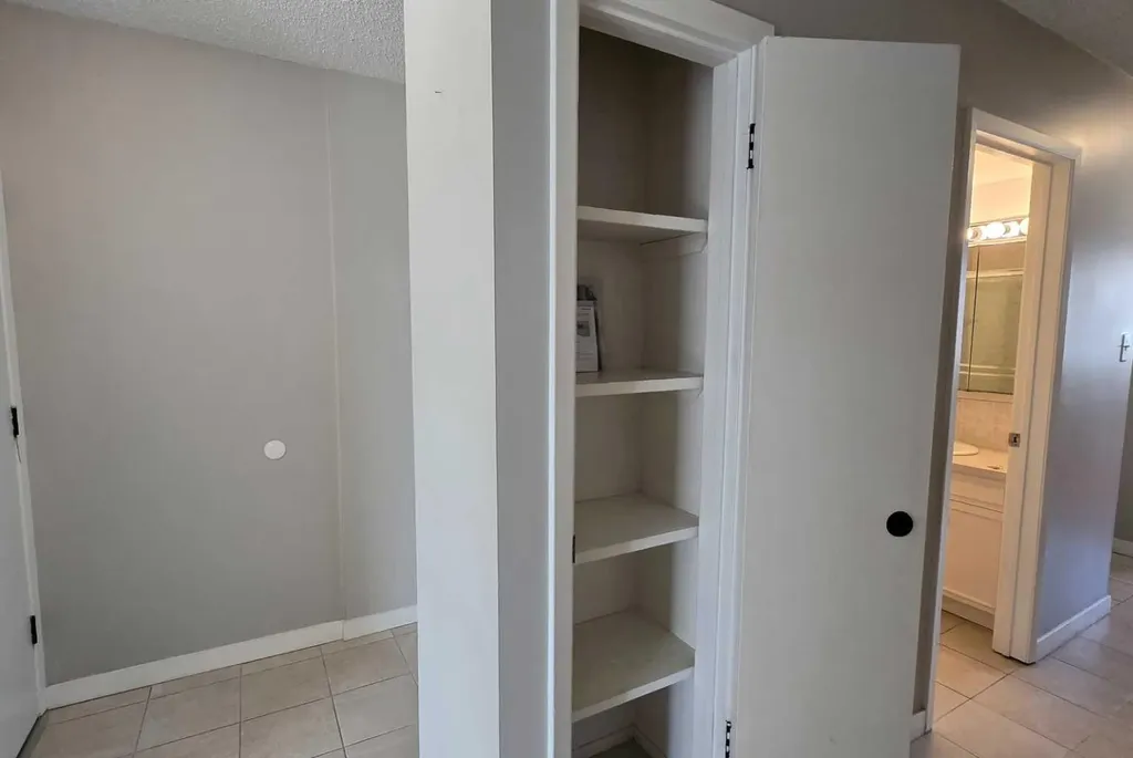 315 Heritage Drive SE Calgary AB T2H 1N2