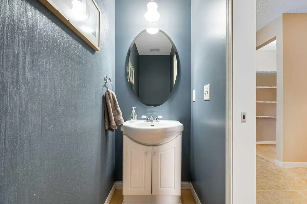 773 Luxstone Landing SW Airdrie AB T4B 3K9