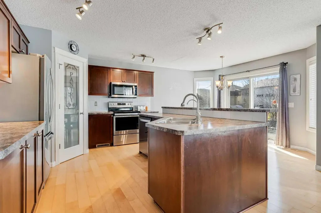 773 Luxstone Landing SW Airdrie AB T4B 3K9
