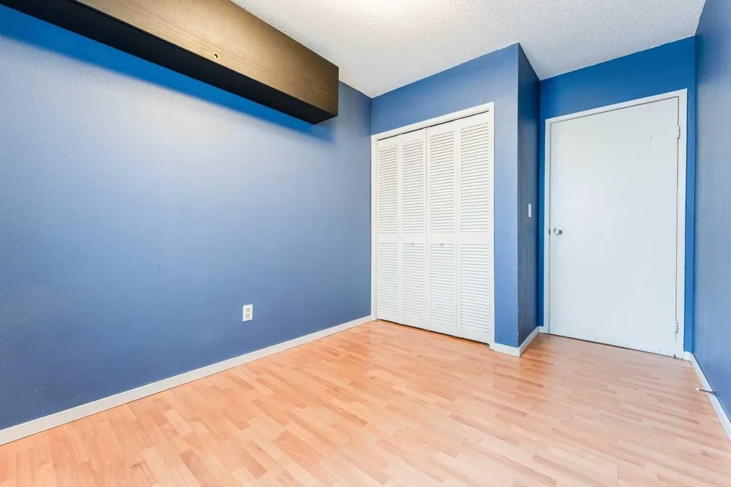 821 3 Avenue SW Calgary AB T2P 0H1
