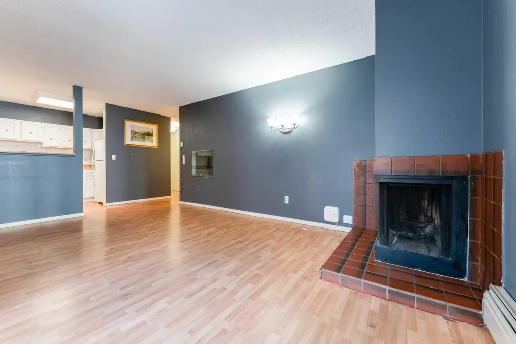 821 3 Avenue SW Calgary AB T2P 0H1