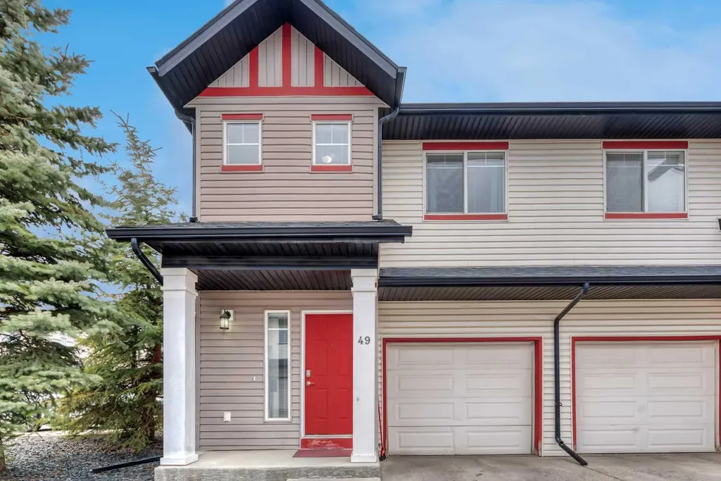 49 Everridge Gardens SW Calgary AB t2y0g8