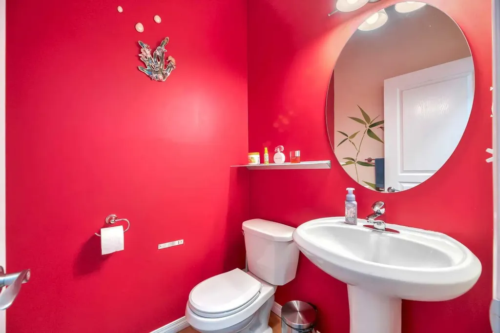 49 Everridge Gardens SW Calgary AB t2y0g8