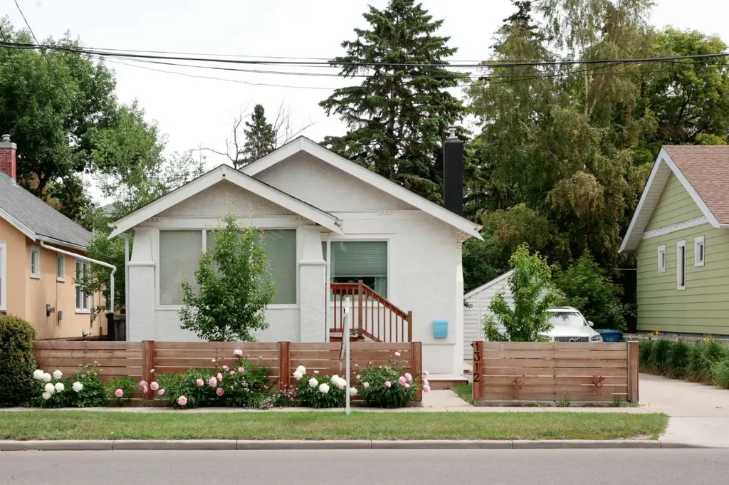 1312 4 Street NW Calgary AB T2N2A4