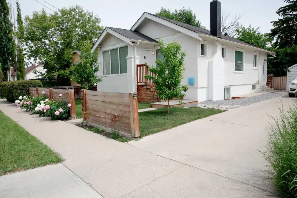 1312 4 Street NW Calgary AB T2N2A4