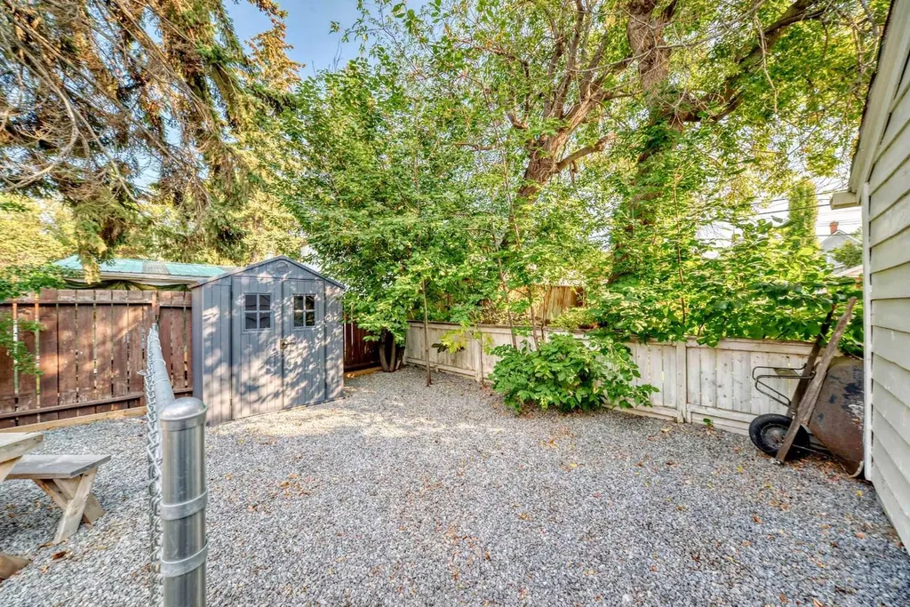 1312 4 Street NW Calgary AB T2N2A4