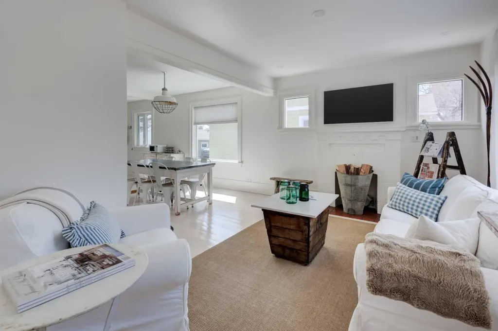 1312 4 Street NW Calgary AB T2N2A4