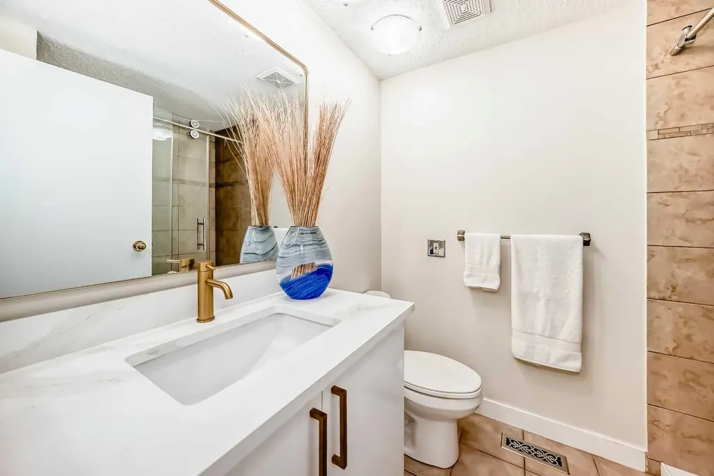 322 Point Mckay Gardens NW Calgary AB T3B 5B7