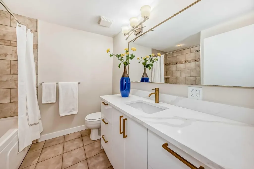 322 Point Mckay Gardens NW Calgary AB T3B 5B7