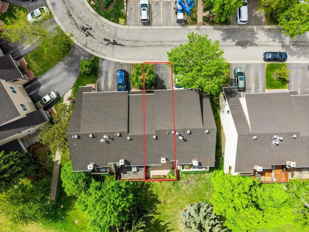322 Point Mckay Gardens NW Calgary AB T3B 5B7