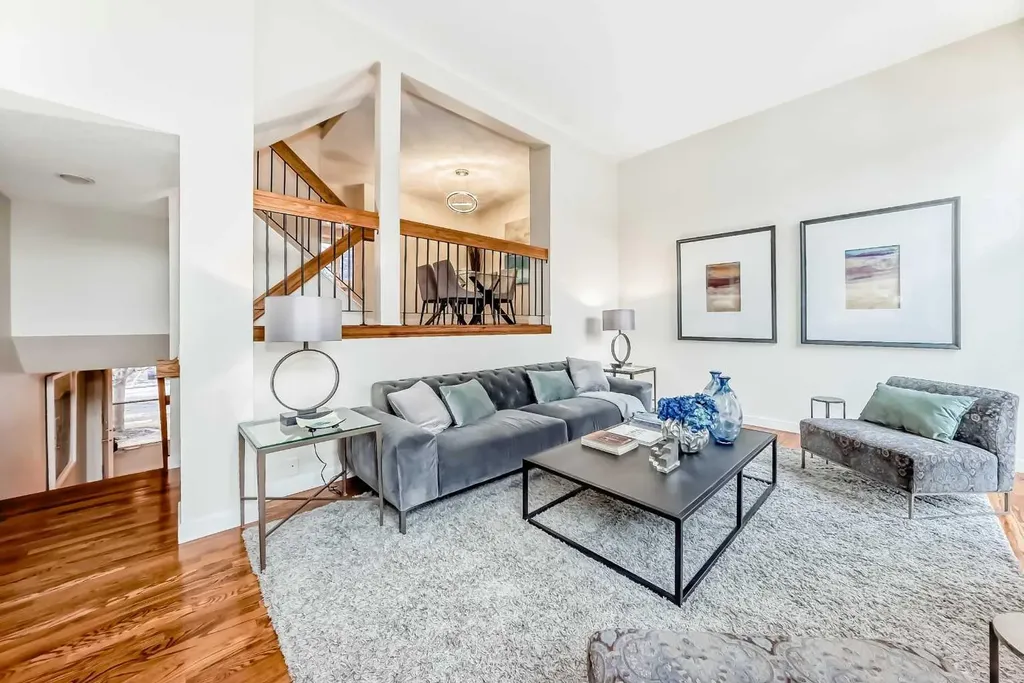 322 Point Mckay Gardens NW Calgary AB T3B 5B7