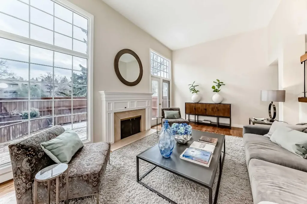 322 Point Mckay Gardens NW Calgary AB T3B 5B7