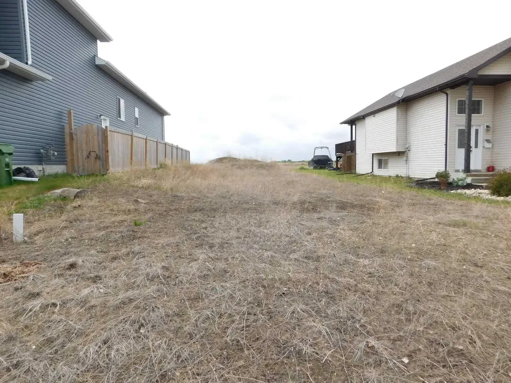 4912 71 Street Camrose AB T4V 5E8