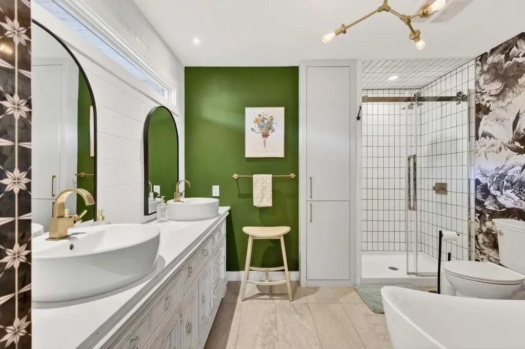 12 Glacier Drive SW Calgary AB T3E 5A1
