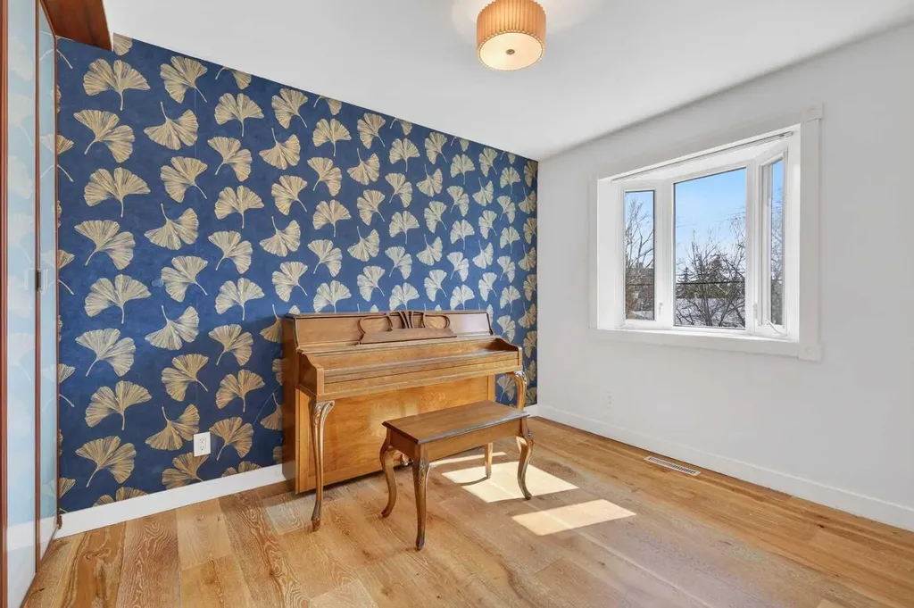 12 Glacier Drive SW Calgary AB T3E 5A1