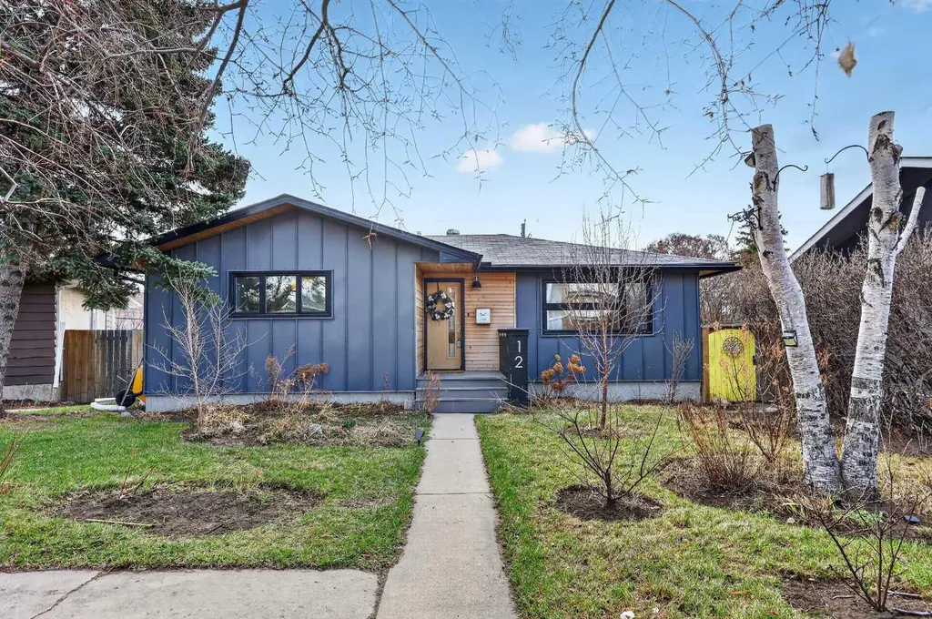 12 Glacier Drive SW Calgary AB T3E 5A1