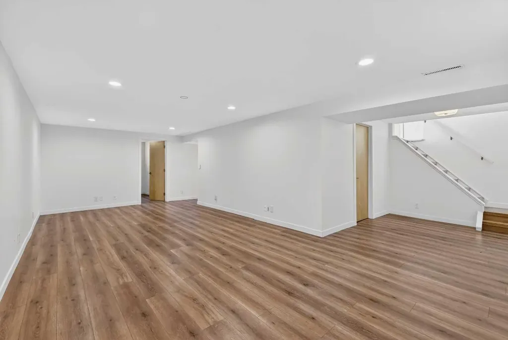 12 Glacier Drive SW Calgary AB T3E 5A1