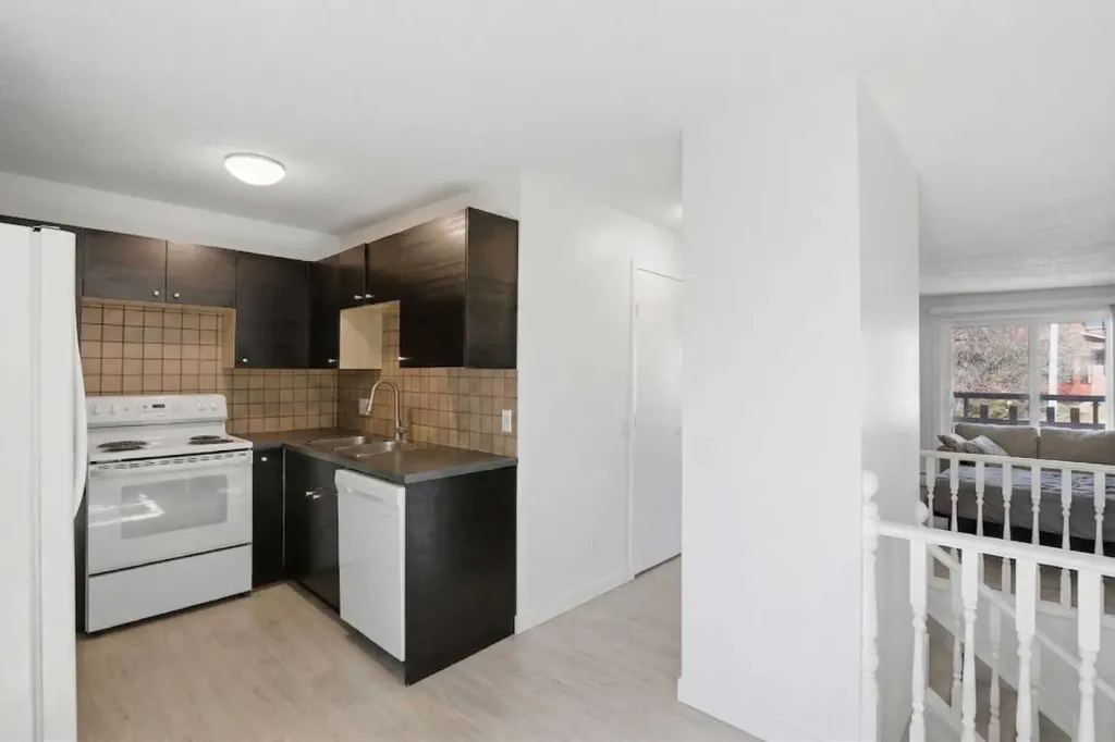6335 24 Avenue NE Calgary AB T1Y 2C5