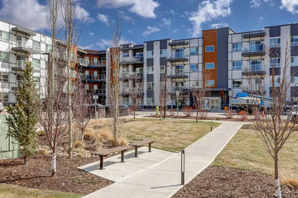 360 Harvest Hills Way Calgary AB T3K 2S1
