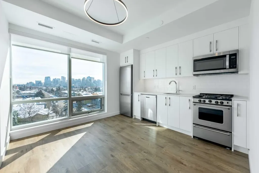 110 18 A Street NW Calgary AB T2N5G5