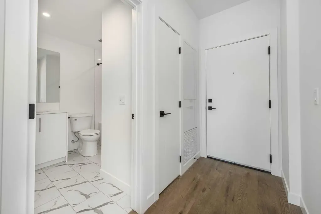 110 18 A Street NW Calgary AB T2N5G5