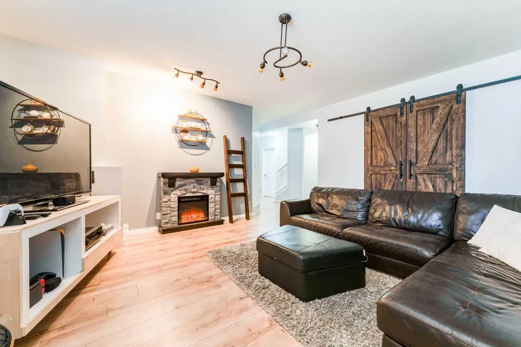4214 56 Street Taber AB T1G 2J2