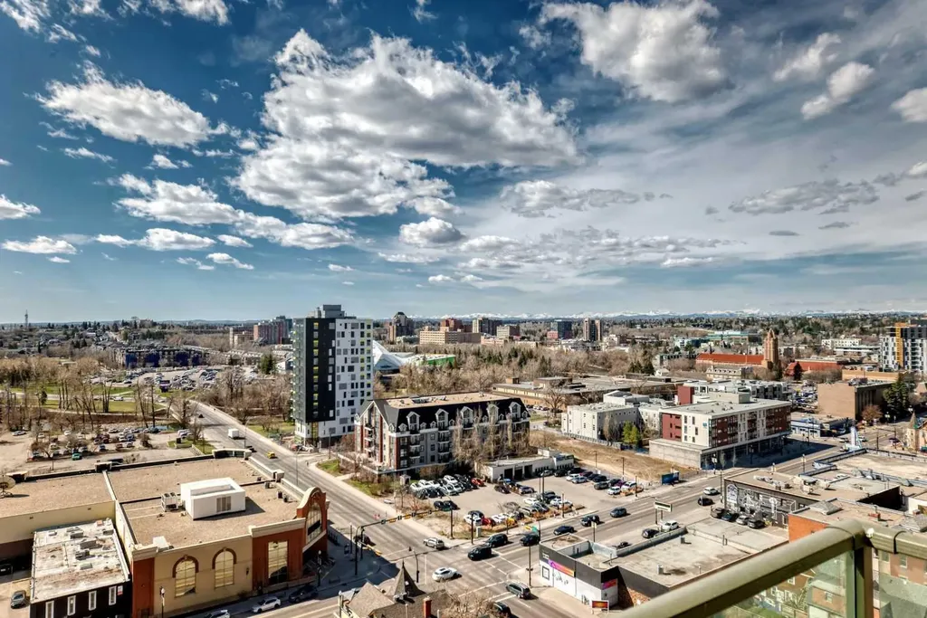 210 15 Avenue SE Calgary AB T2G 0B5