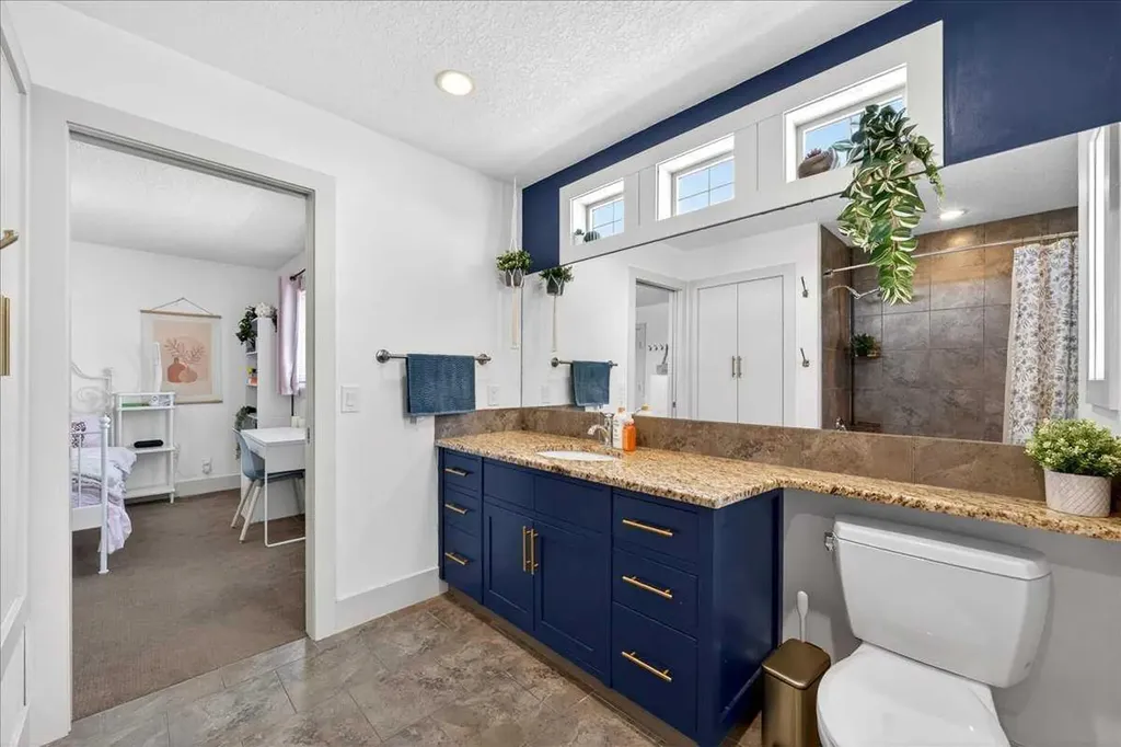 917 Channelside Road SW Airdrie AB T4B 3J3