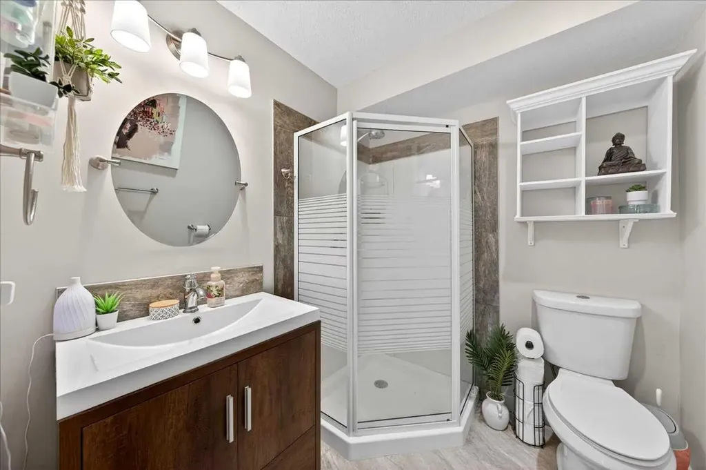 917 Channelside Road SW Airdrie AB T4B 3J3