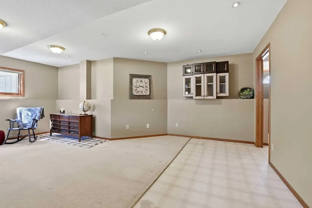 139 Donnelly Crescent Red Deer AB T4R 2L7