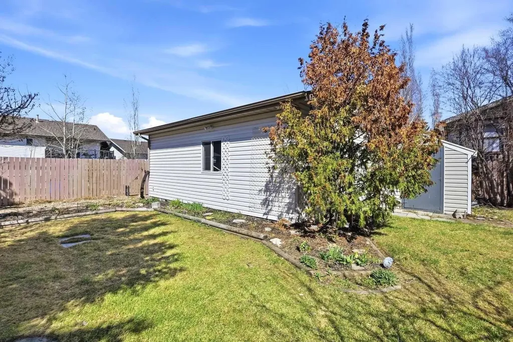 139 Donnelly Crescent Red Deer AB T4R 2L7