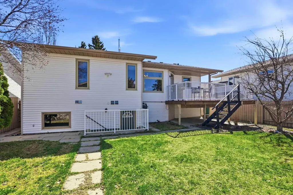 139 Donnelly Crescent Red Deer AB T4R 2L7