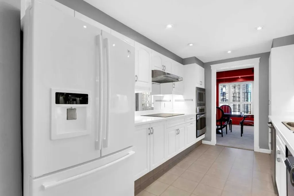 720 13 Avenue SW Calgary AB T2R 1M5