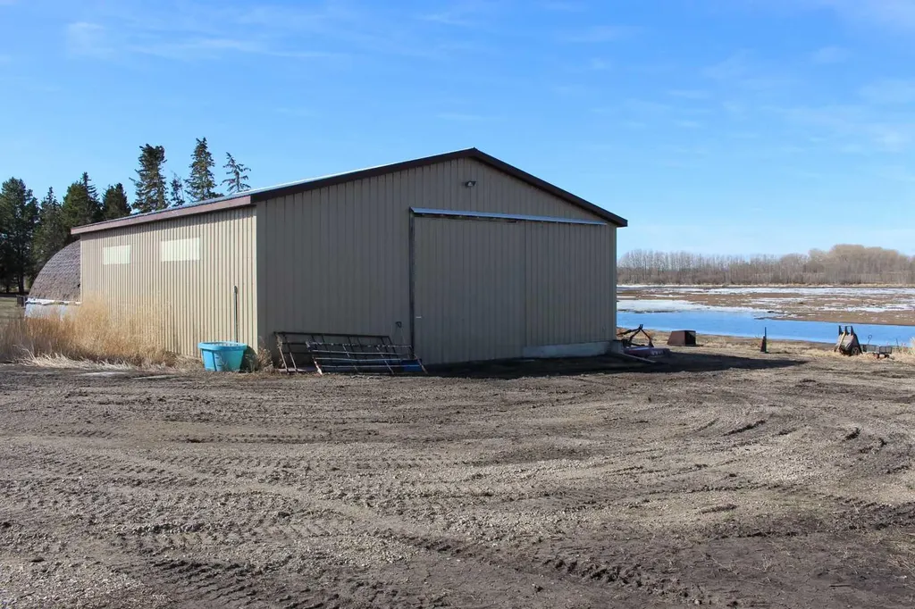 1250 343a Township Bowden AB T0M 0K0
