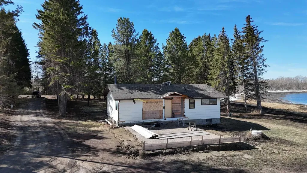 1250 343a Township Bowden AB T0M 0K0