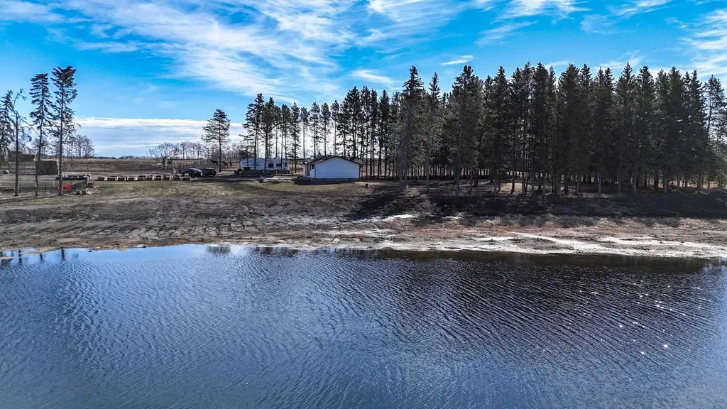 1250 343a Township Bowden AB T0M 0K0