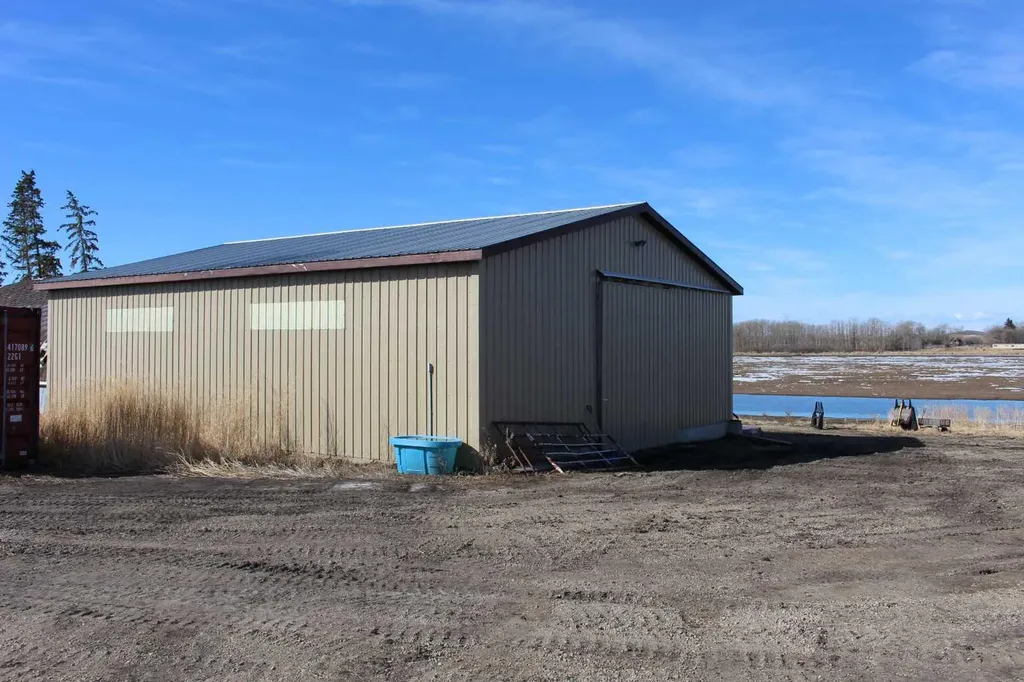 1250 343a Township Bowden AB T0M 0K0