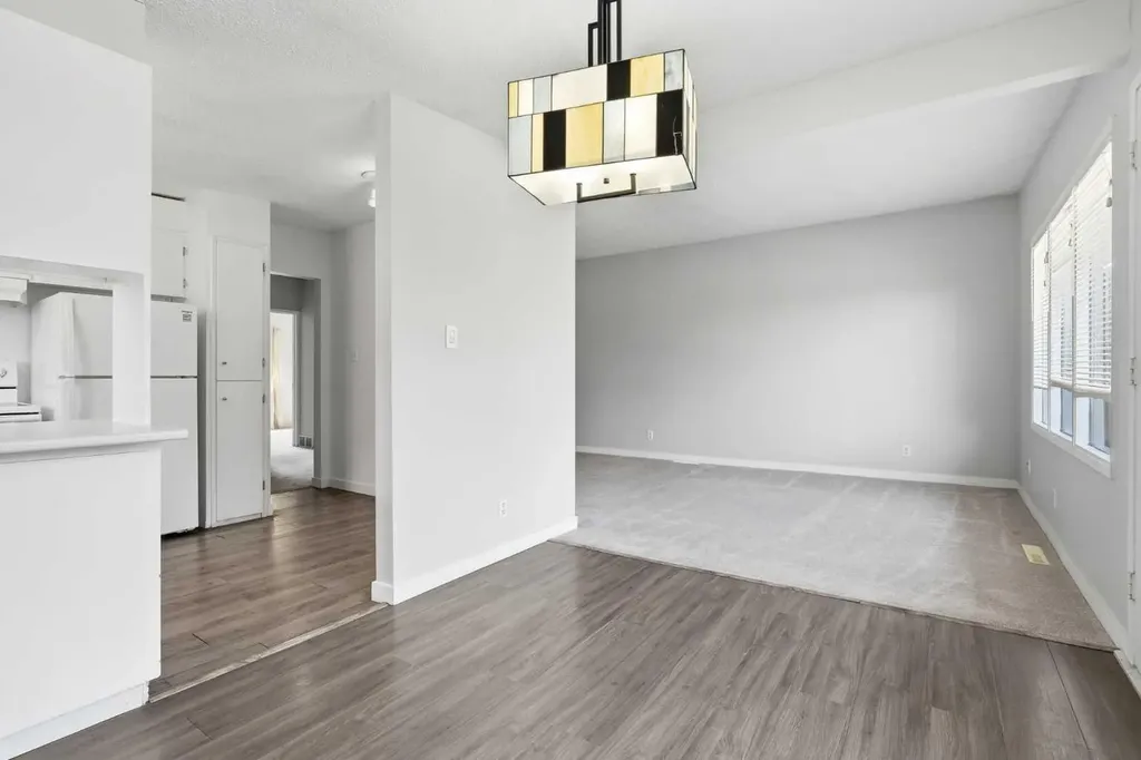 11759 Canfield Road SW Calgary AB T2W1J6