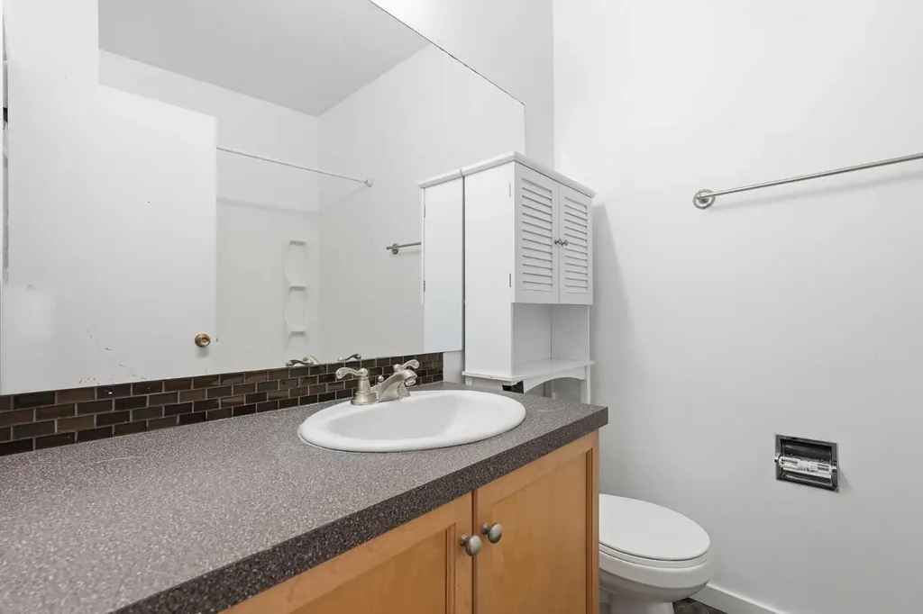 11759 Canfield Road SW Calgary AB T2W1J6