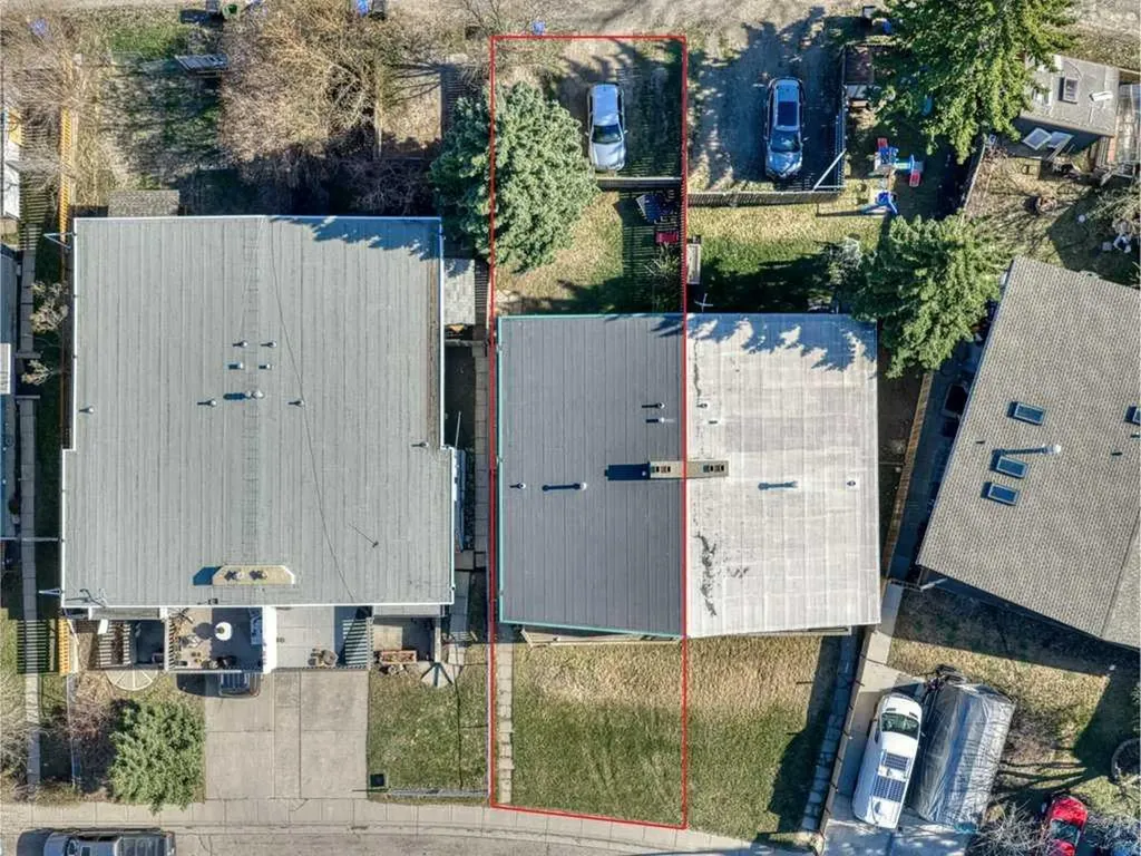 11759 Canfield Road SW Calgary AB T2W1J6