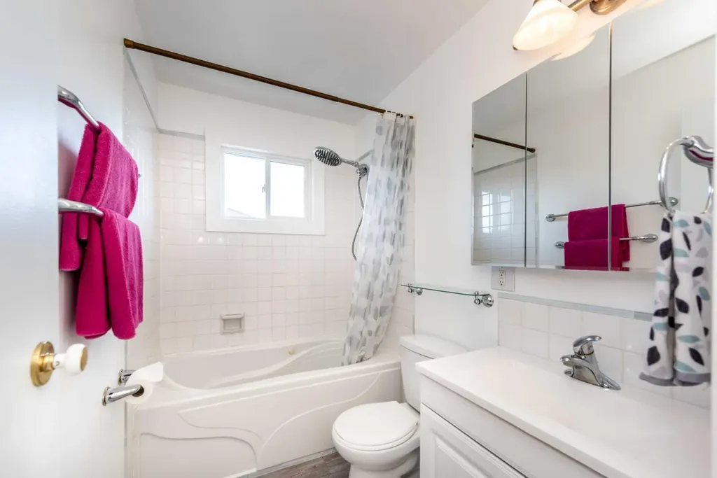 16 Rundleson Way NE Calgary AB T1Y 3N6