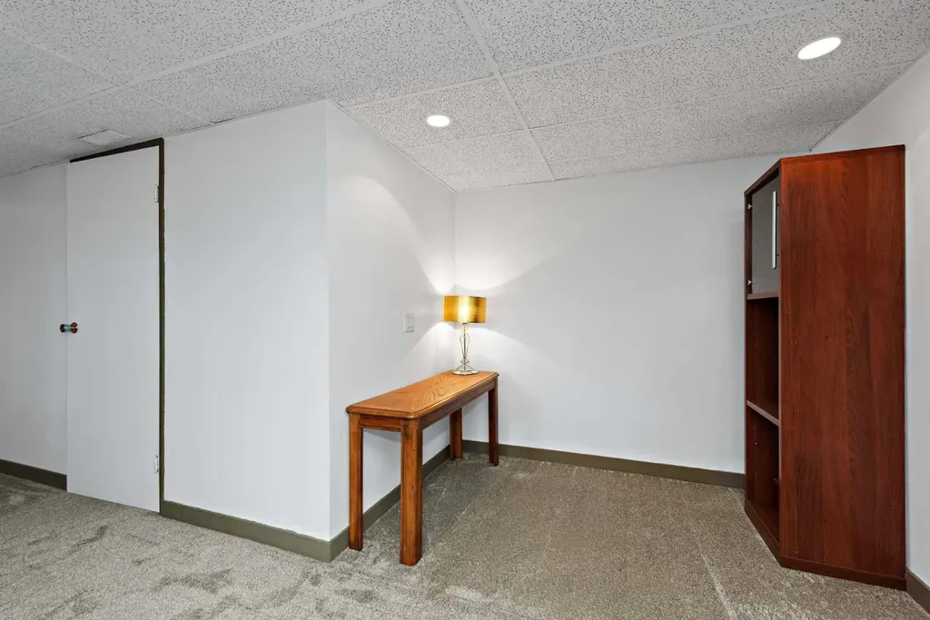16 Rundleson Way NE Calgary AB T1Y 3N6