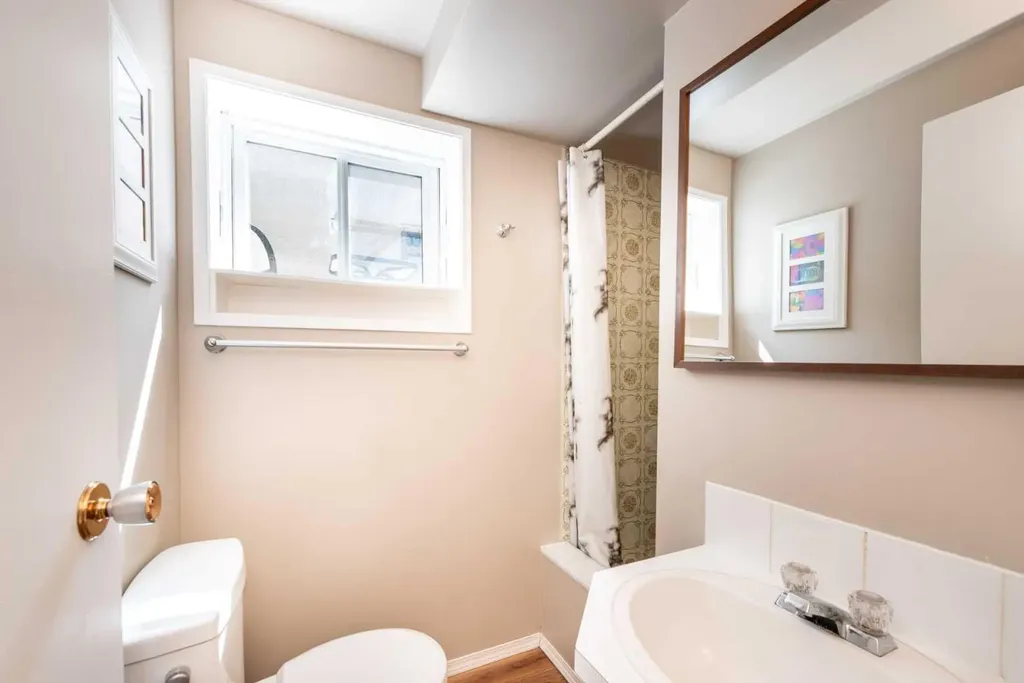 16 Rundleson Way NE Calgary AB T1Y 3N6
