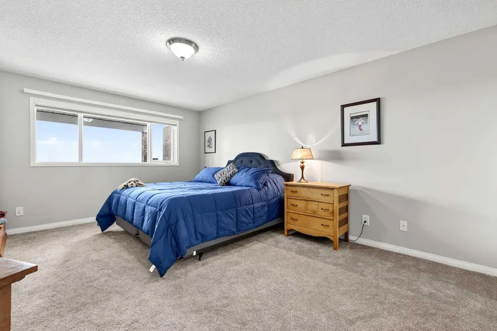 44 Cottonwood Boulevard Rural Foothills County AB T1S 4W2