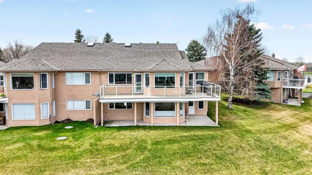 44 Cottonwood Boulevard Rural Foothills County AB T1S 4W2